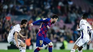 西的较量中 西的较量中